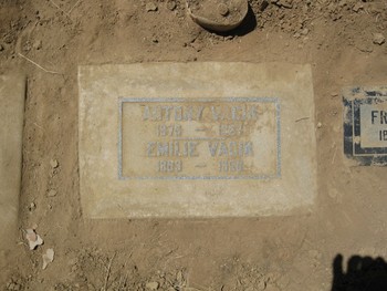 Vacik,   Emilie gravesite