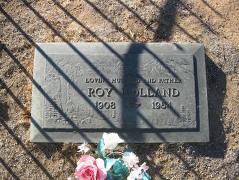 Holland,   Roy gravesite