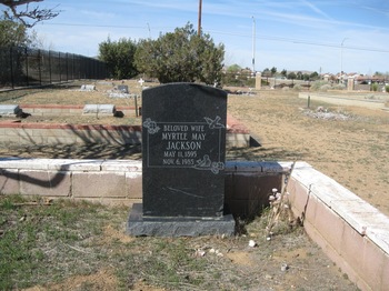 Jackson,   Myrtle May gravesite